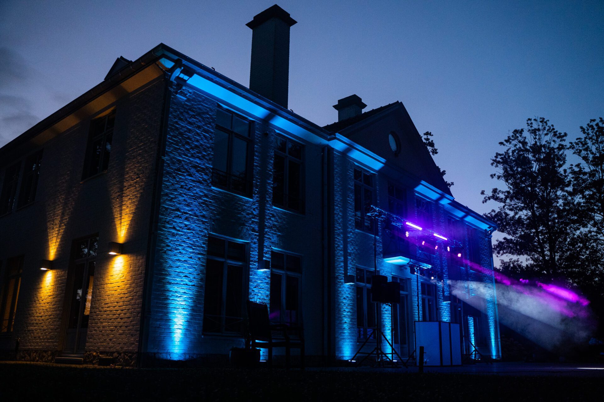 Lumiere eclairage mural entreprise sono DJ Tournai