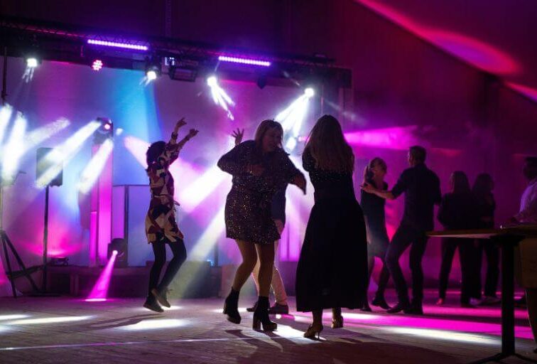 Fete d Entreprise DJ Tournai Format Tablette