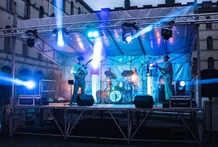 Soiree Arts Au Carre Format Tablette